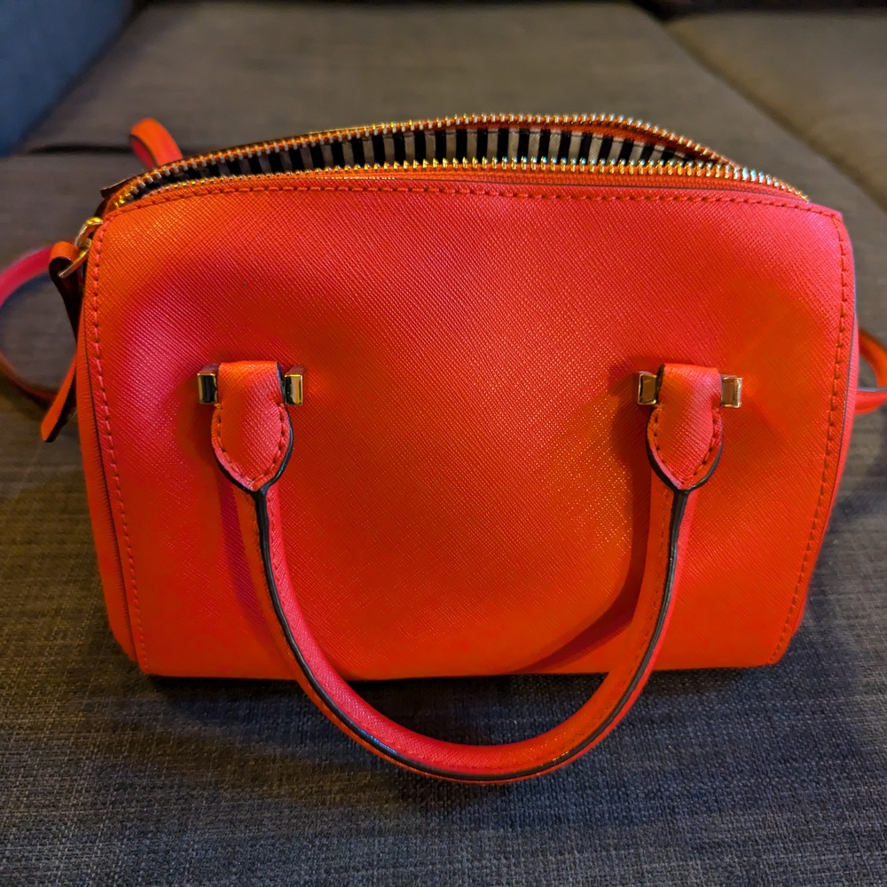 Matching Red Kate Spade Handbag/Crossbody Purse and Wallet Set - Picture 3 of 7
